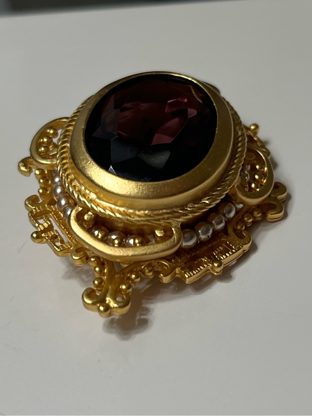 Vintage 90s Joan Rivers Victorian Amethyst Pearl Brooch Classics Collection Pin - Picture 6 of 14